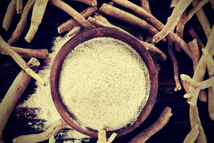 Ashwagandha roots and powder Ashwagandha roots and powder